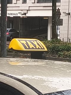 Taxi